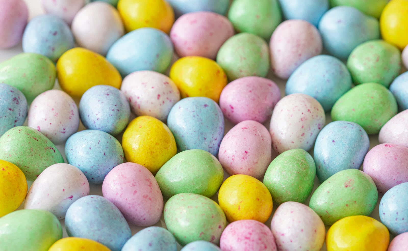pastel-coloured Easter, pastel shades of pink yellow green and blue, colorful speckled candy eggs, HD Desktop Wallpaper