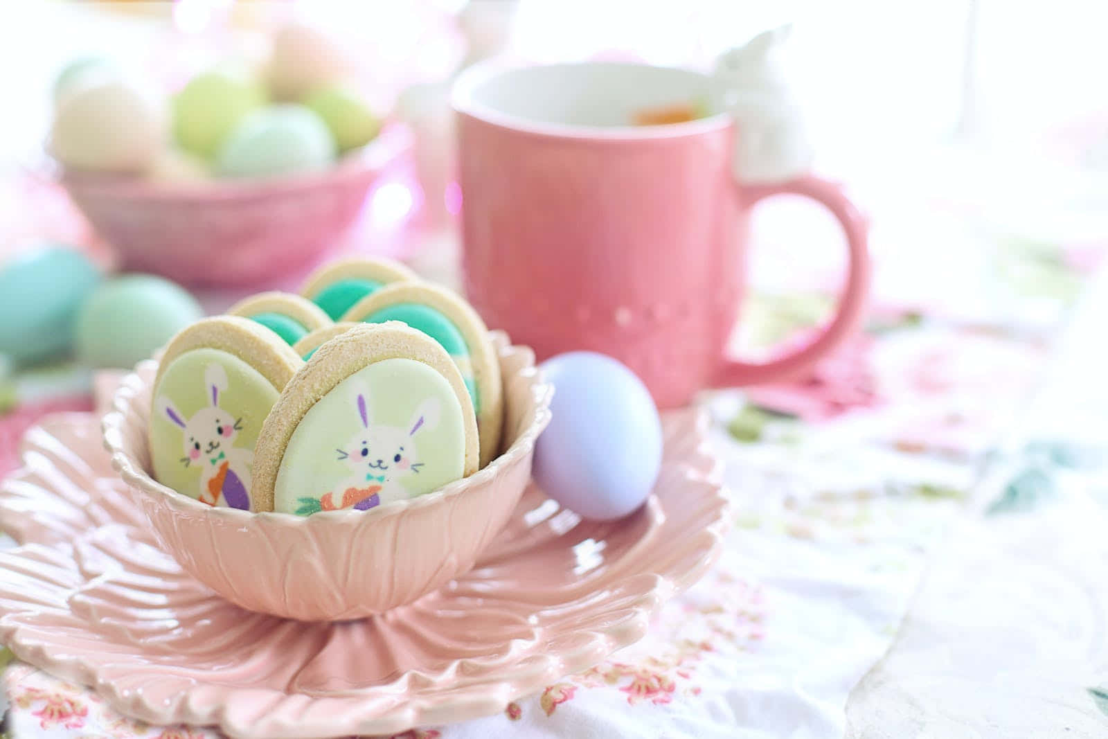 Pastel pink bowl, bunny cookies, mug, HD Desktop Wallpaper