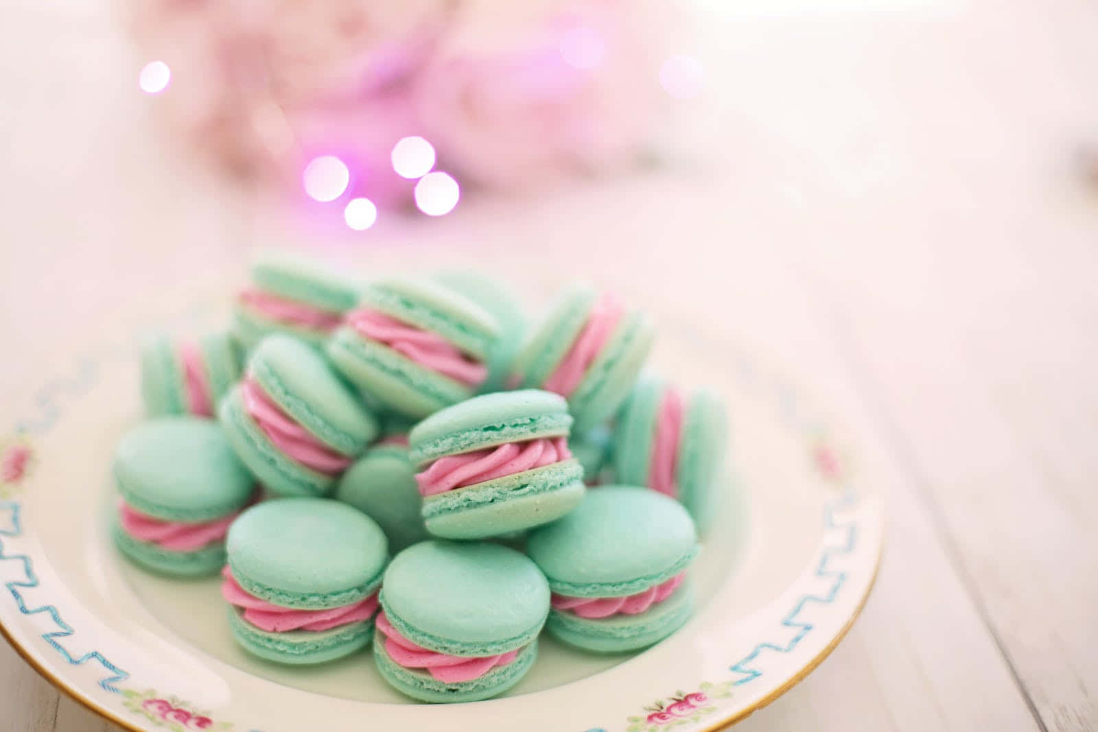 pastel green macarons, pink filling, floral plate, HD Desktop Wallpaper