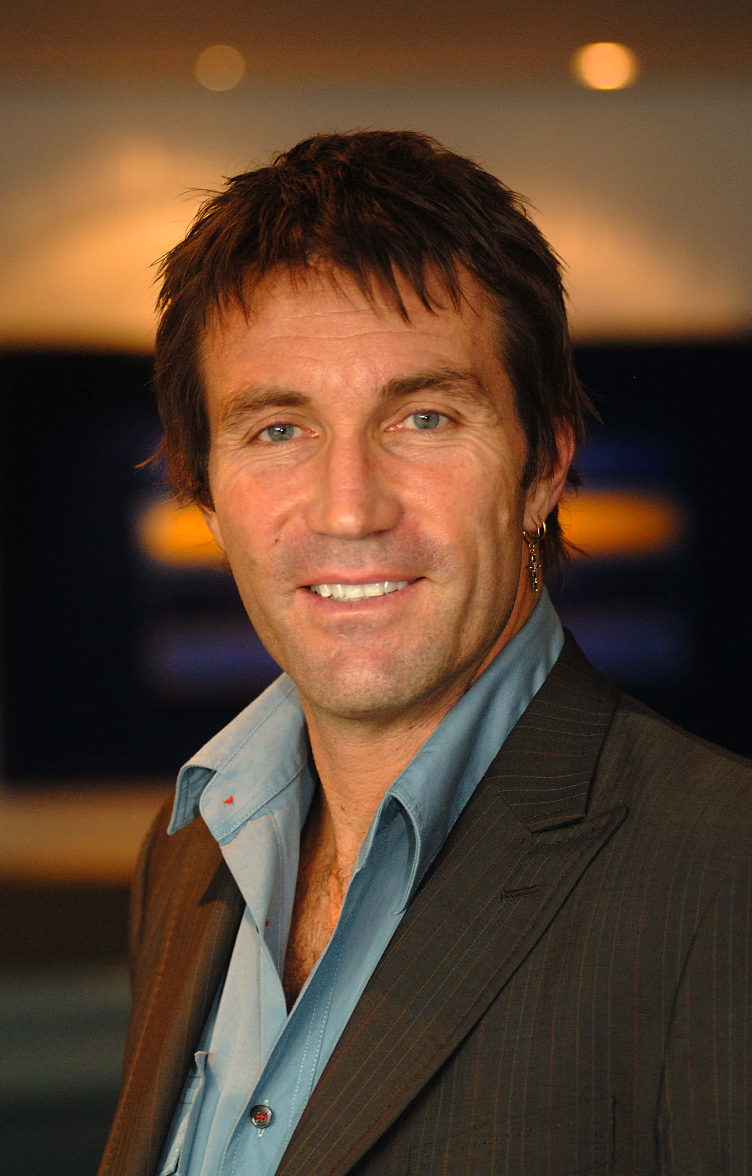 Pat Cash, pinstripe suit, light blue shirt, 2K Phone Wallpaper
