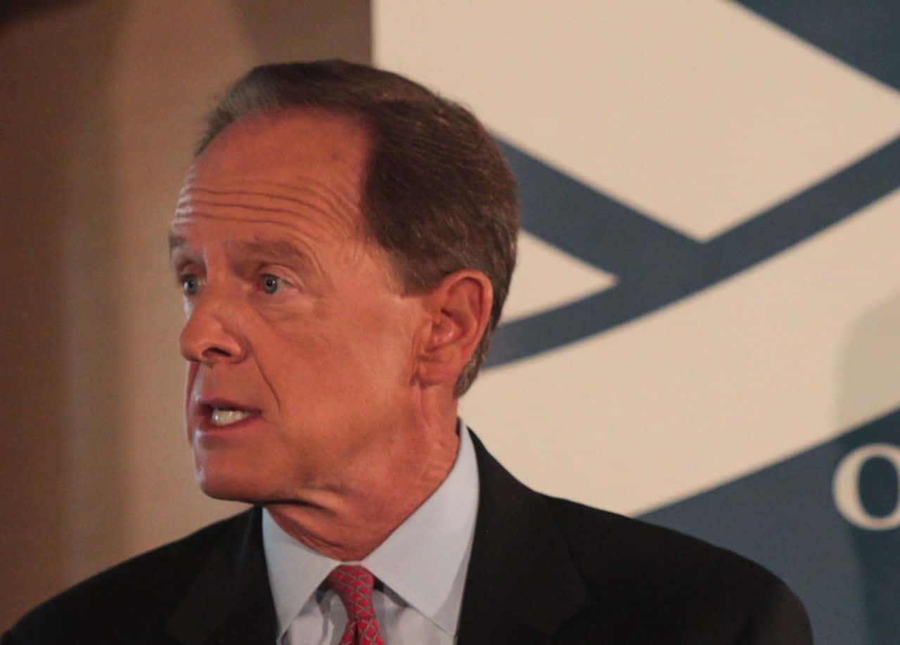 Pat Toomey, suit, red tie, HD Desktop Wallpaper