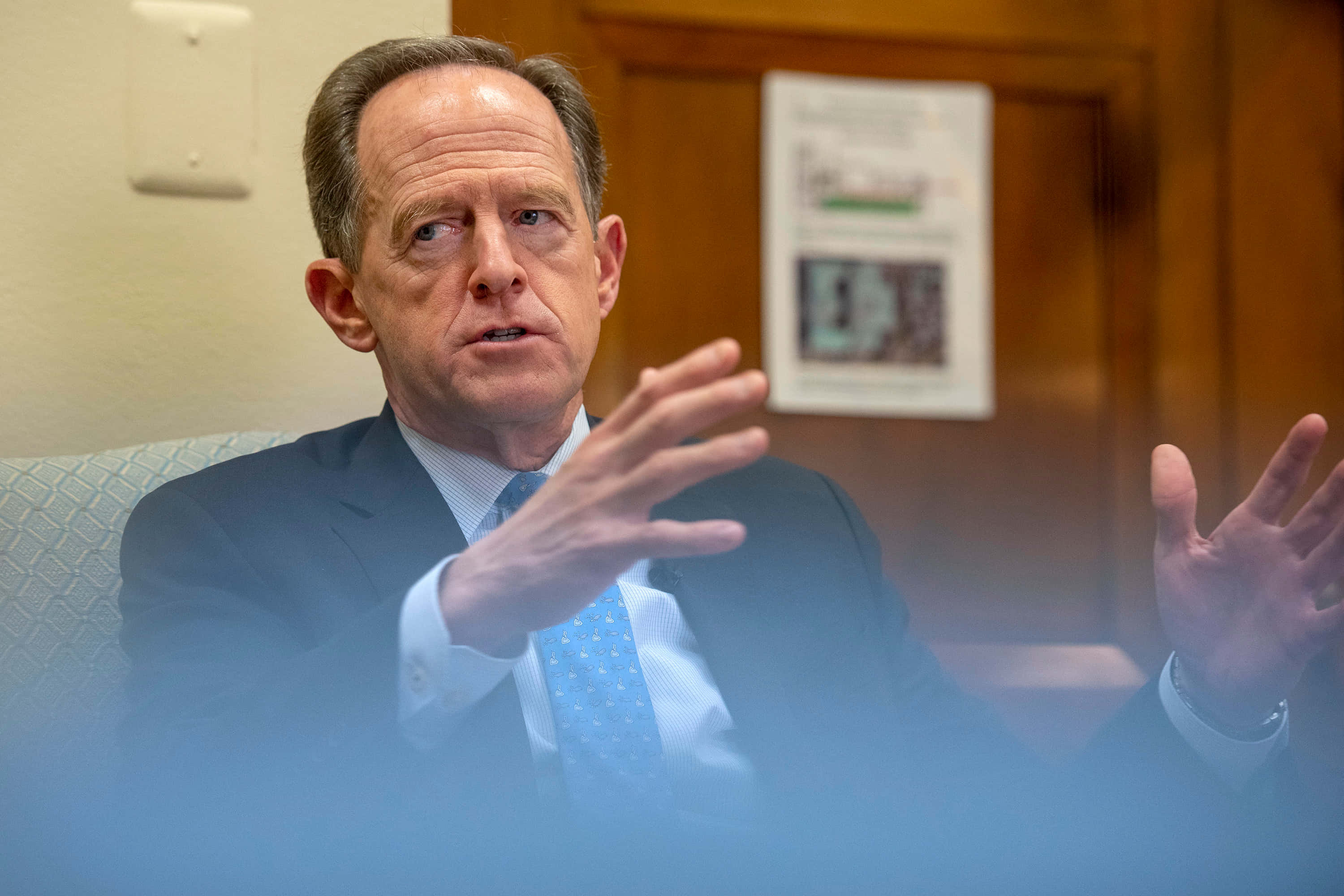 Pat Toomey, office, wooden doors, 2K Desktop Wallpaper