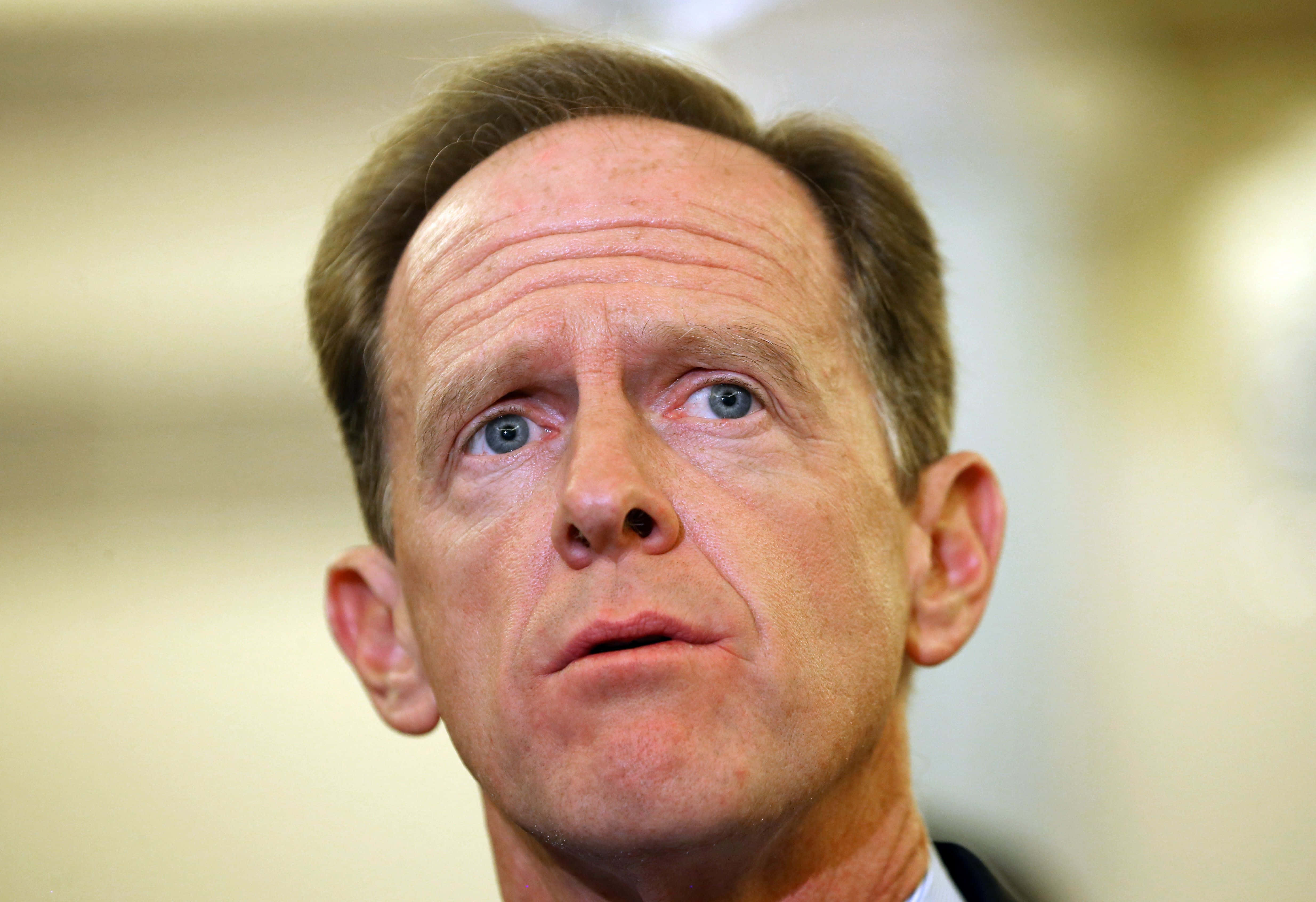 Pat Toomey, blue eyes, brown hair, 4K Desktop Wallpaper