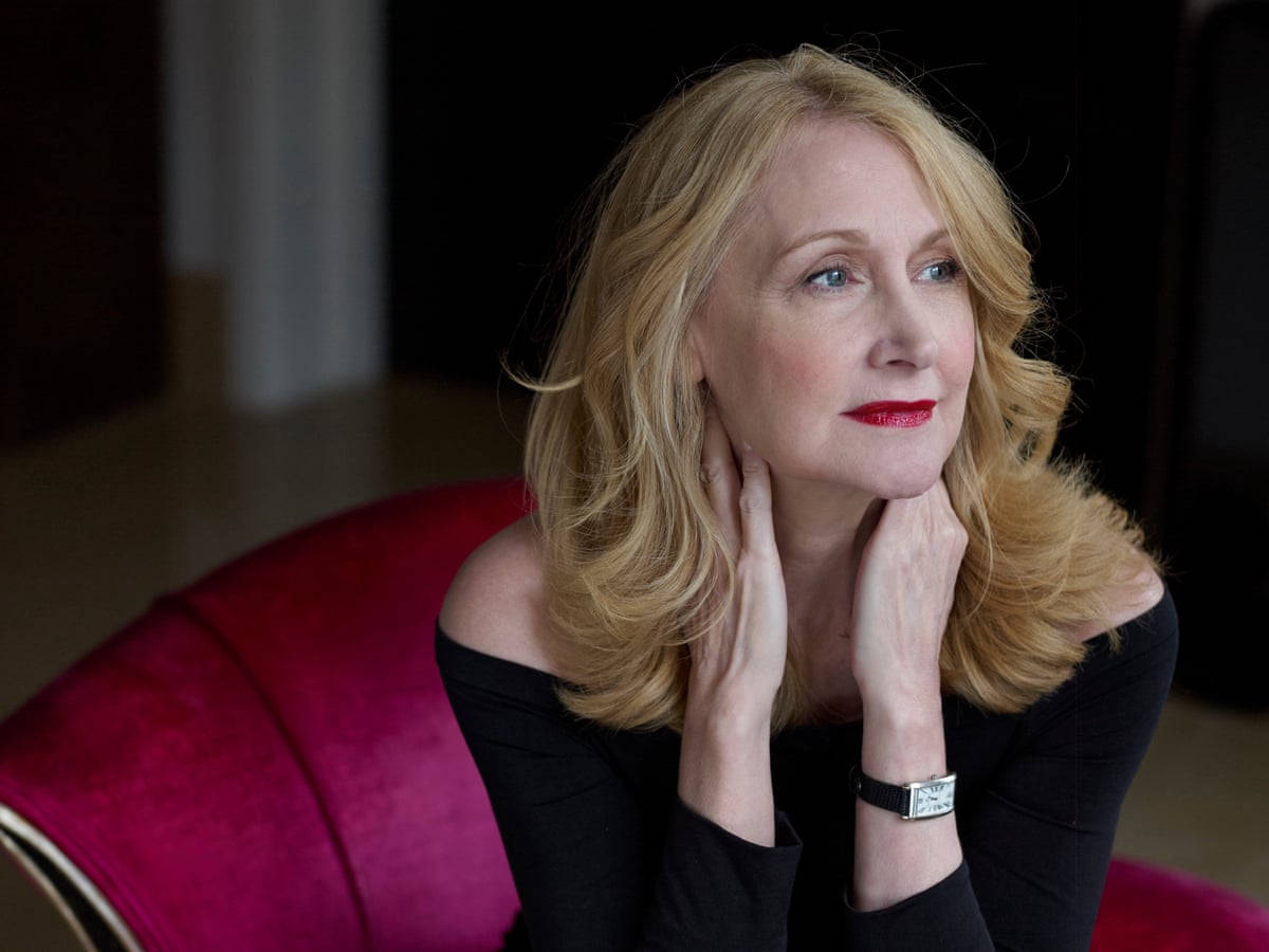 Patricia Clarkson, blonde hair, red lips, SD Desktop Wallpaper