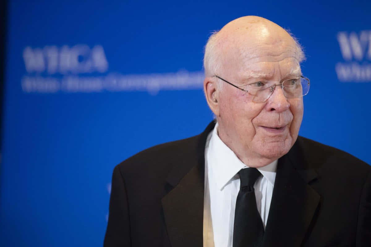 Patrick Leahy, black suit, glasses, SD Desktop Wallpaper