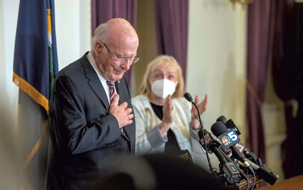 Patrick Leahy, podium, microphones, SD Desktop Wallpaper
