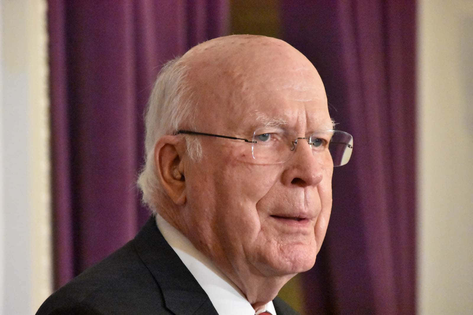 Patrick Leahy, poker face, glasses, HD Desktop Wallpaper
