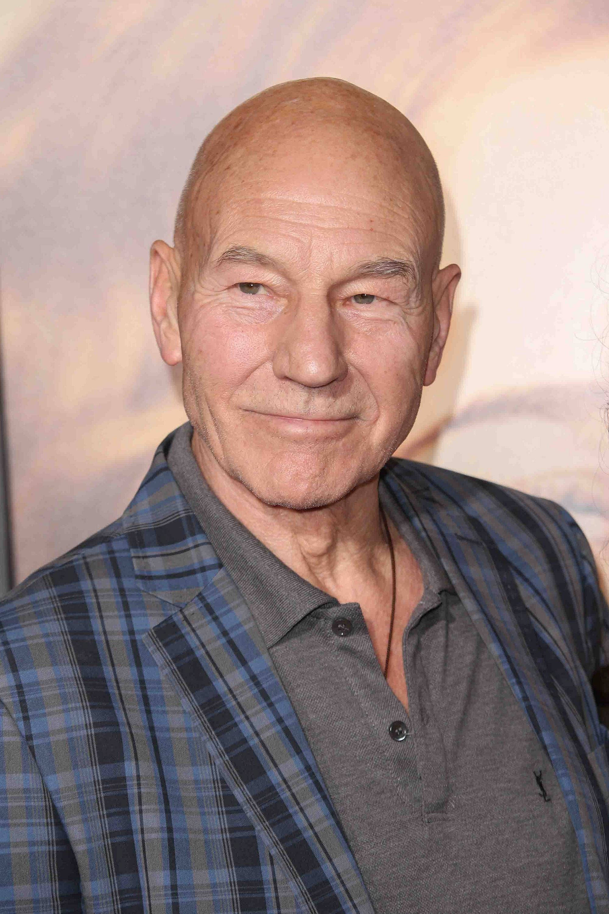 Patrick Stewart, blue plaid blazer, gray polo shirt, 2K Phone Wallpaper