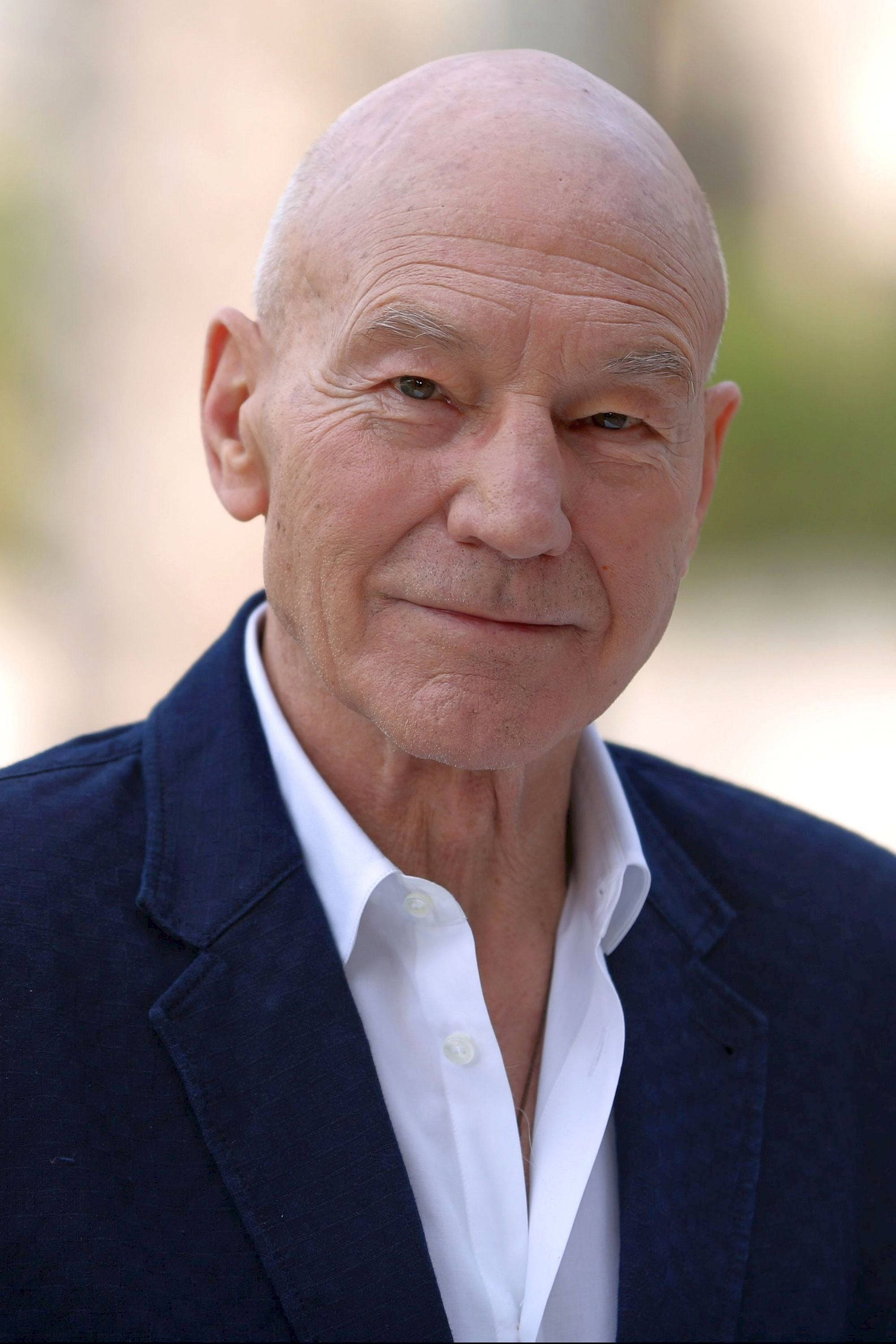 Patrick Stewart, bald older man, navy blazer, 2K Phone Wallpaper
