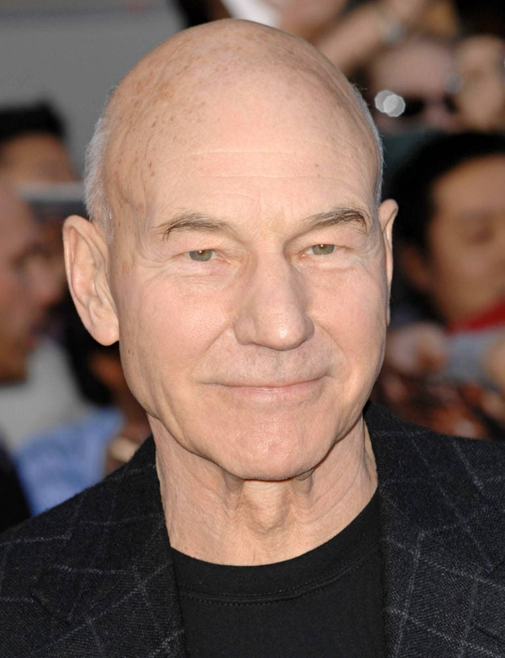 Patrick Stewart, bald, gentle smile, HD Phone Wallpaper