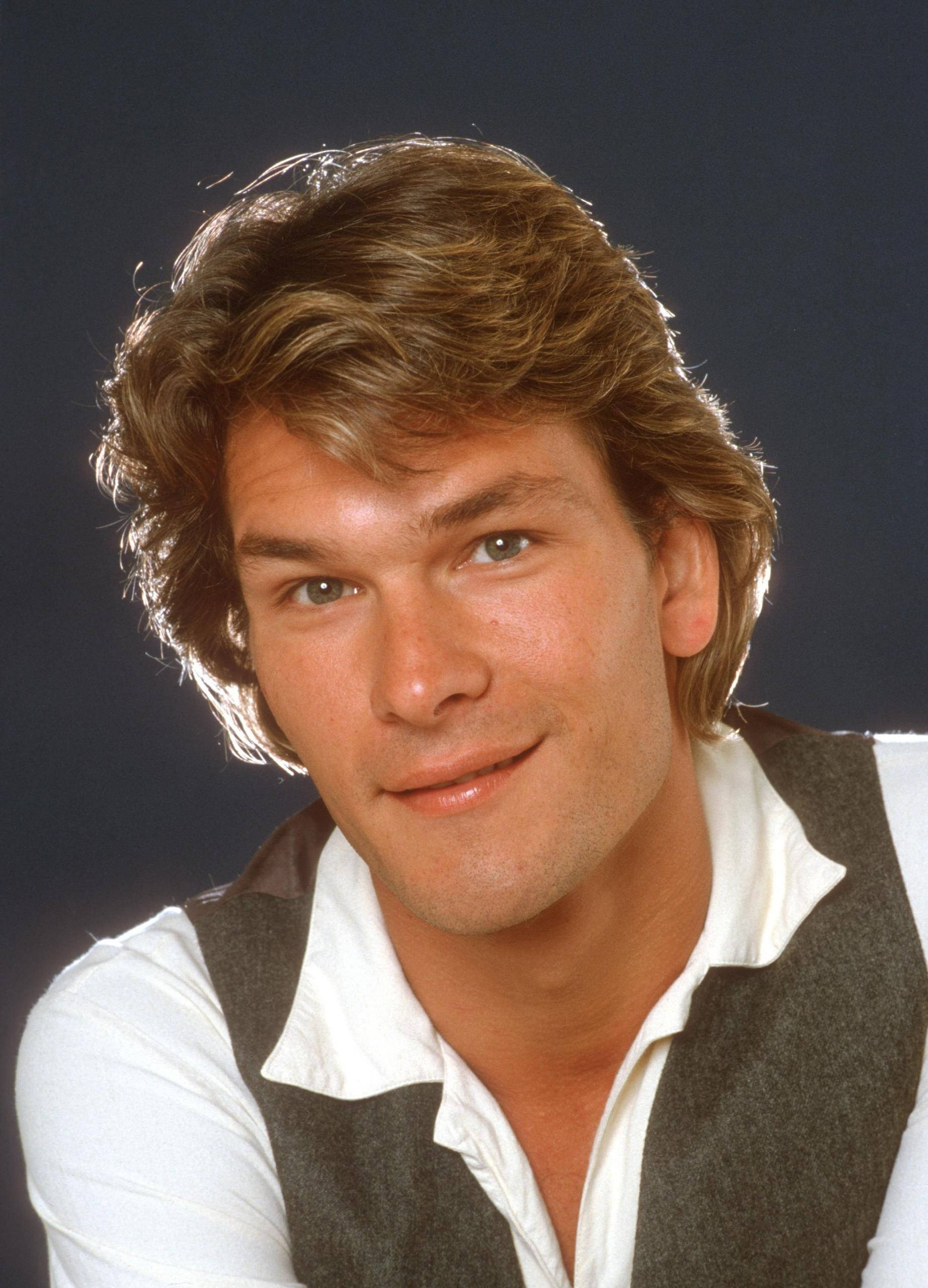 Patrick Swayze, American actor, studio portrait, 2K Phone Wallpaper