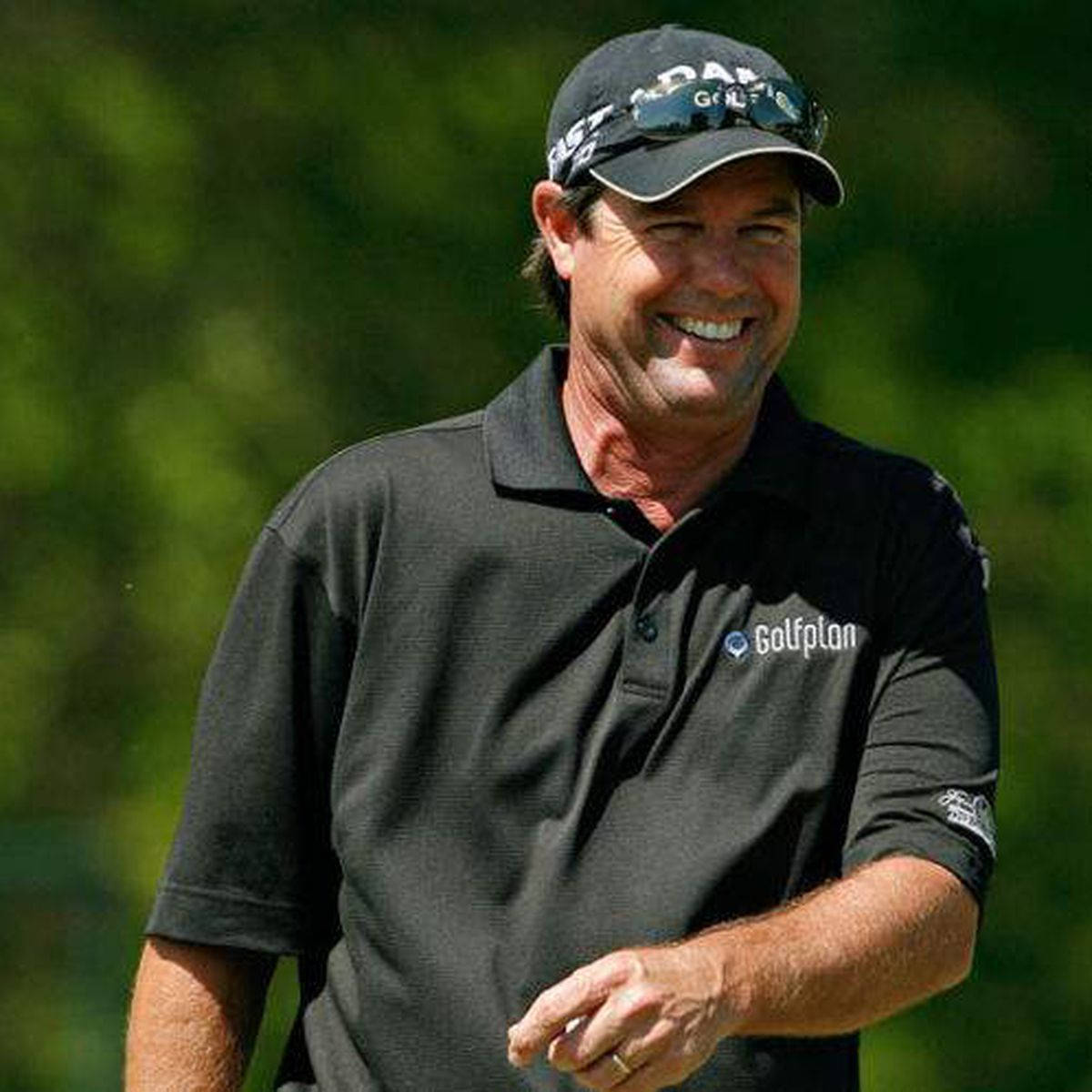 Paul Azinger, black cap, polo shirt, SD Desktop Wallpaper