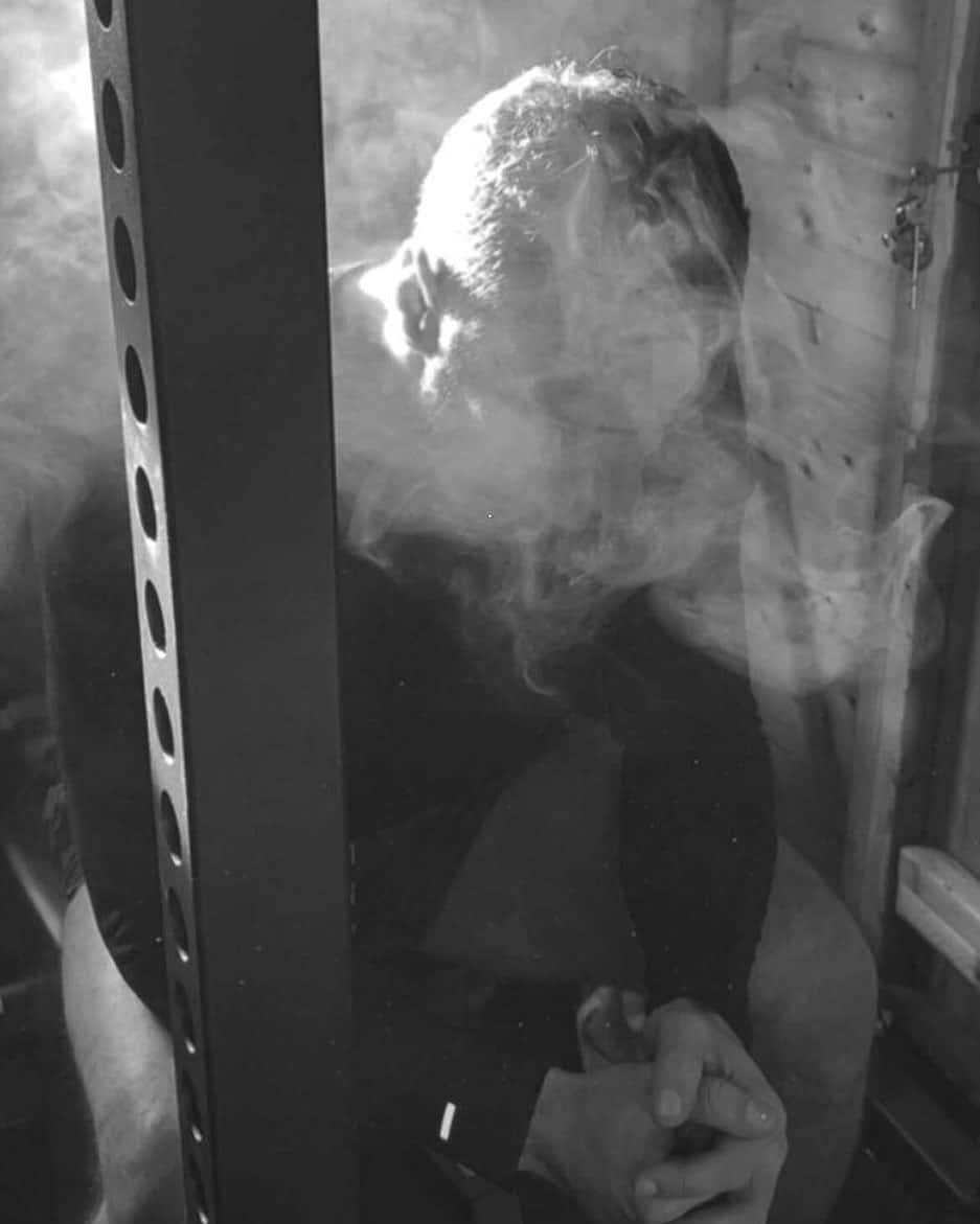Paul Craig, cold room, monochrome, SD Phone Wallpaper