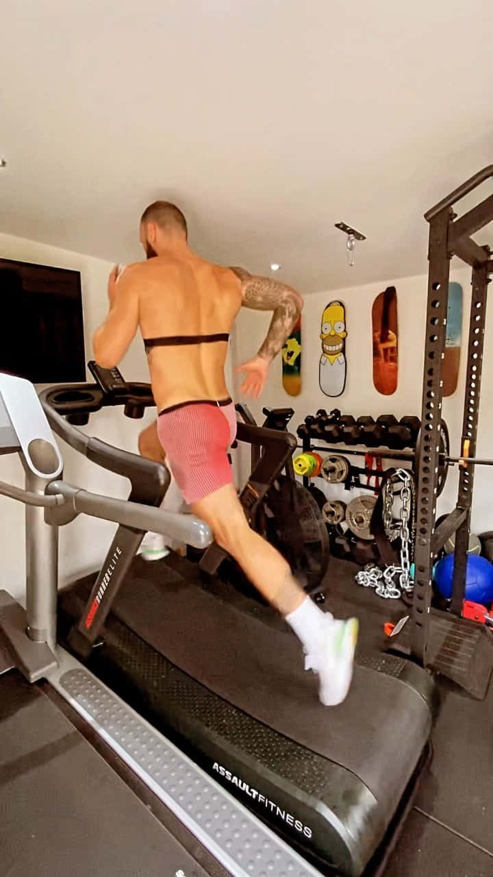 Paul Craig, treadmill, home gym, HD Phone Wallpaper