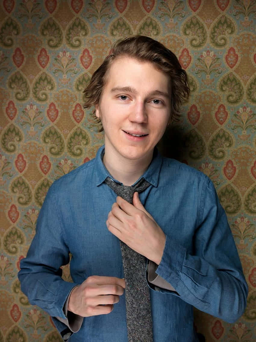 Paul Dano, blue shirt, patterned tie, SD Phone Wallpaper