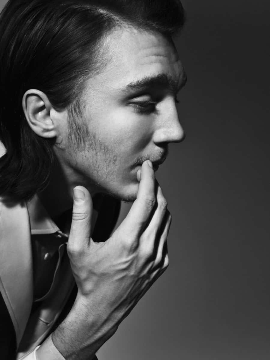 Paul Dano, black and white portrait, man in profile, SD Phone Wallpaper