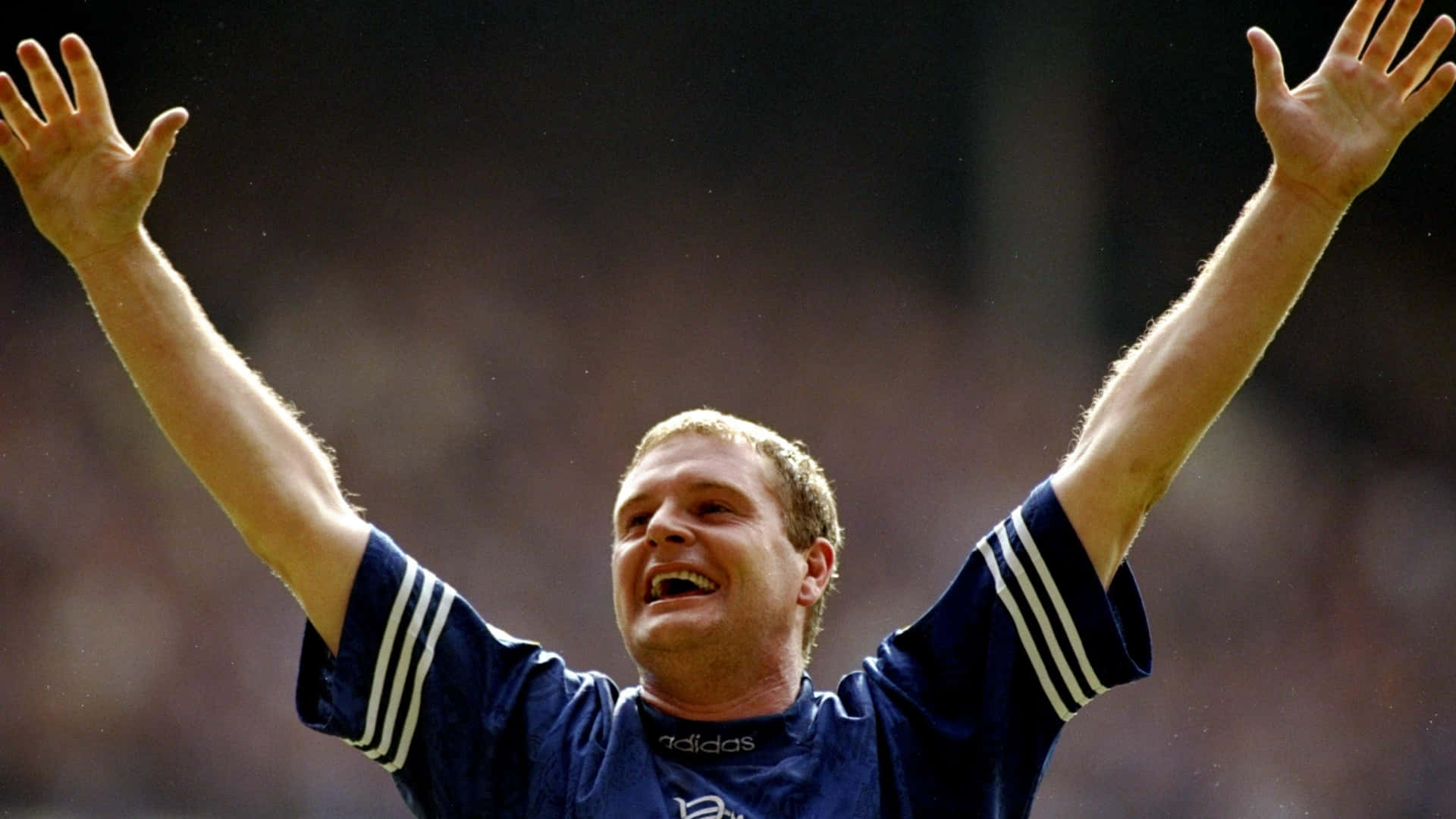 Paul Gascoigne, blue jersey, stadium backdrop, Full HD Desktop Wallpaper