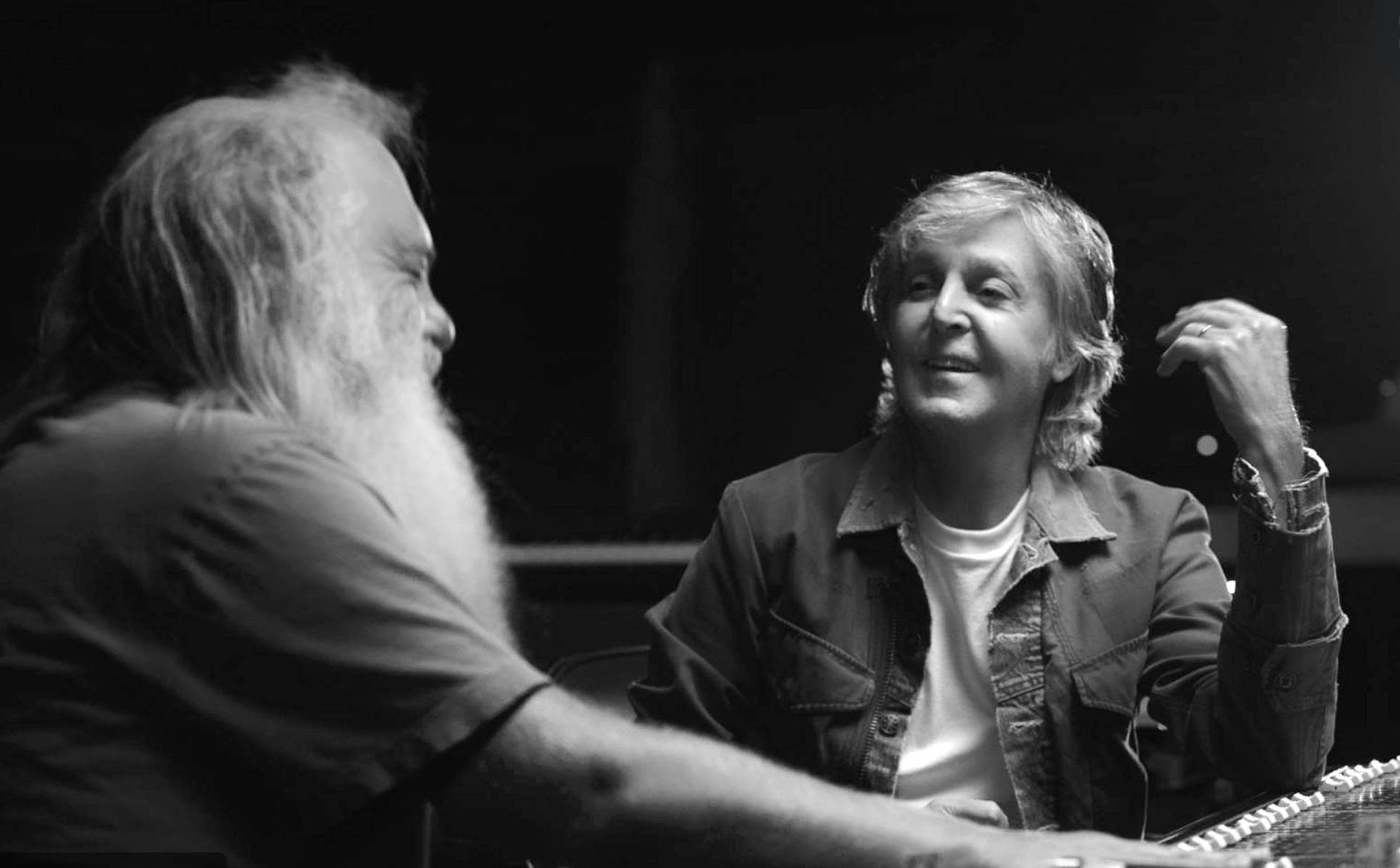 Paul McCartney, bearded man, dim studio, Full HD Desktop Wallpaper