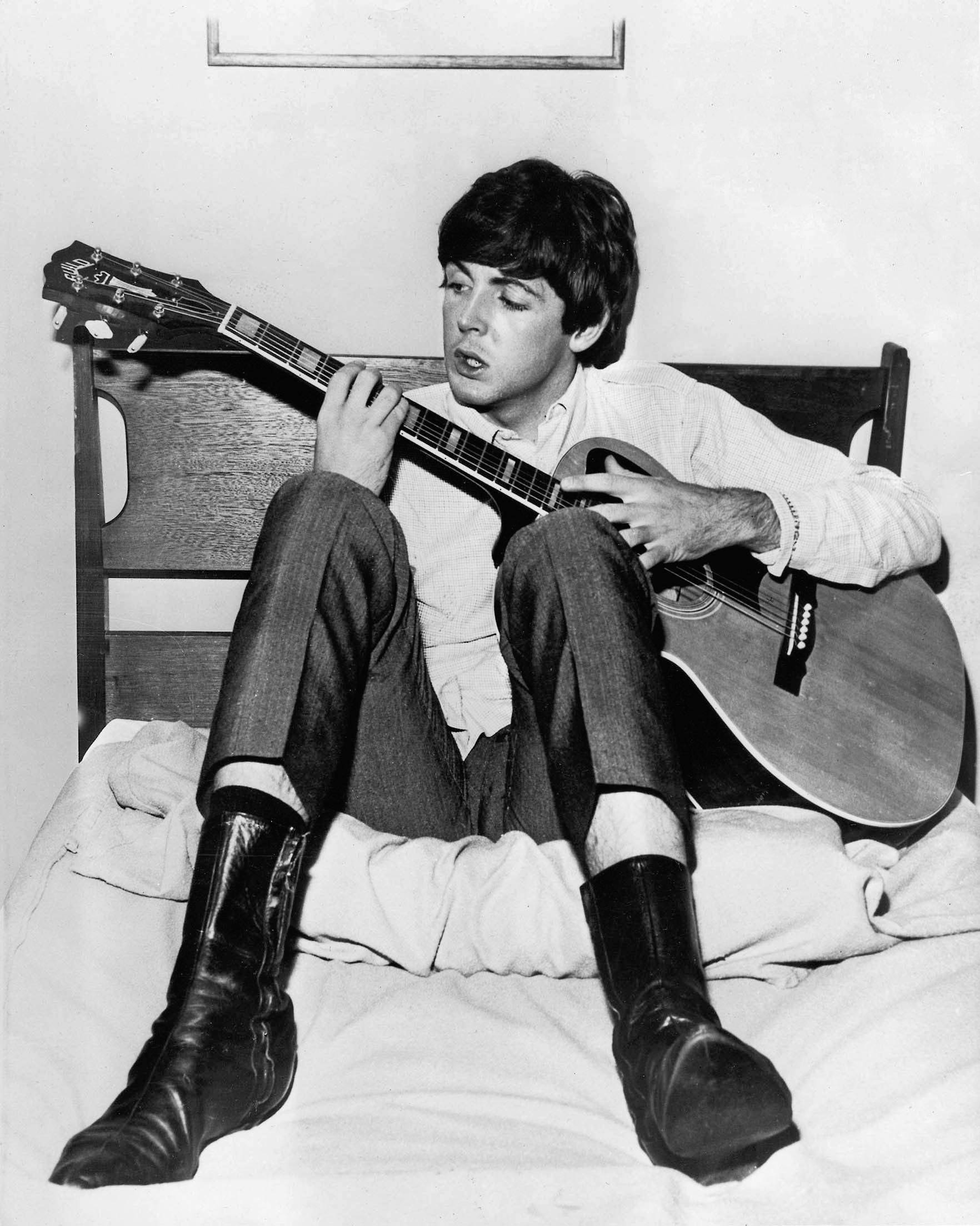 Paul McCartney, acoustic guitar, bed, Full HD Phone Wallpaper