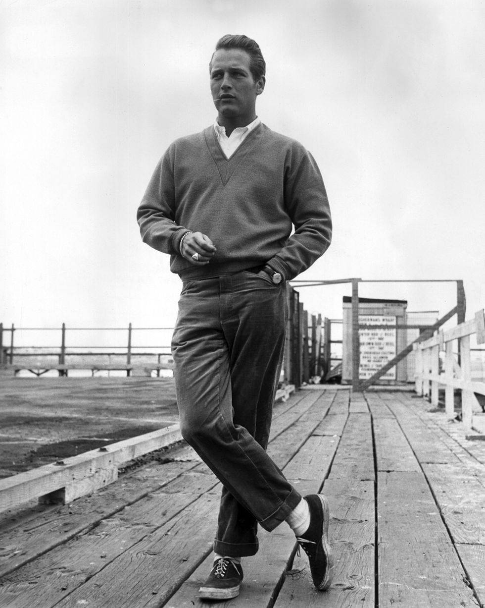 Paul Newman, V-neck sweater, weathered wooden pier, SD Phone Wallpaper