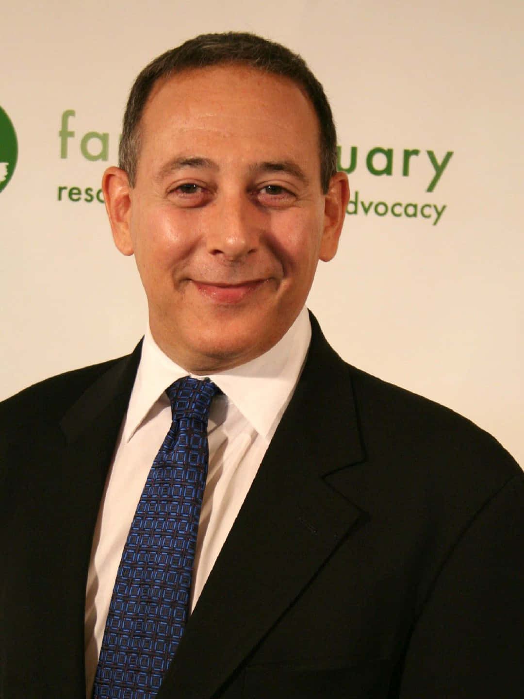 Paul Reubens, black suit, blue patterned tie, HD Phone Wallpaper