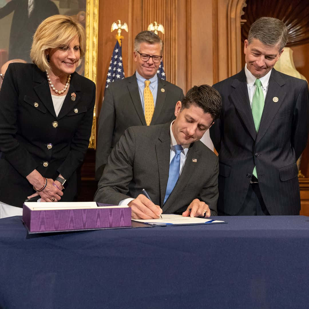 Paul Ryan, blue-draped table, wood-paneled room, SD Desktop Wallpaper