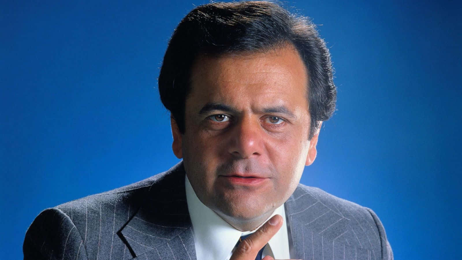 Paul Sorvino, pinstripe suit, tie, HD Desktop Wallpaper