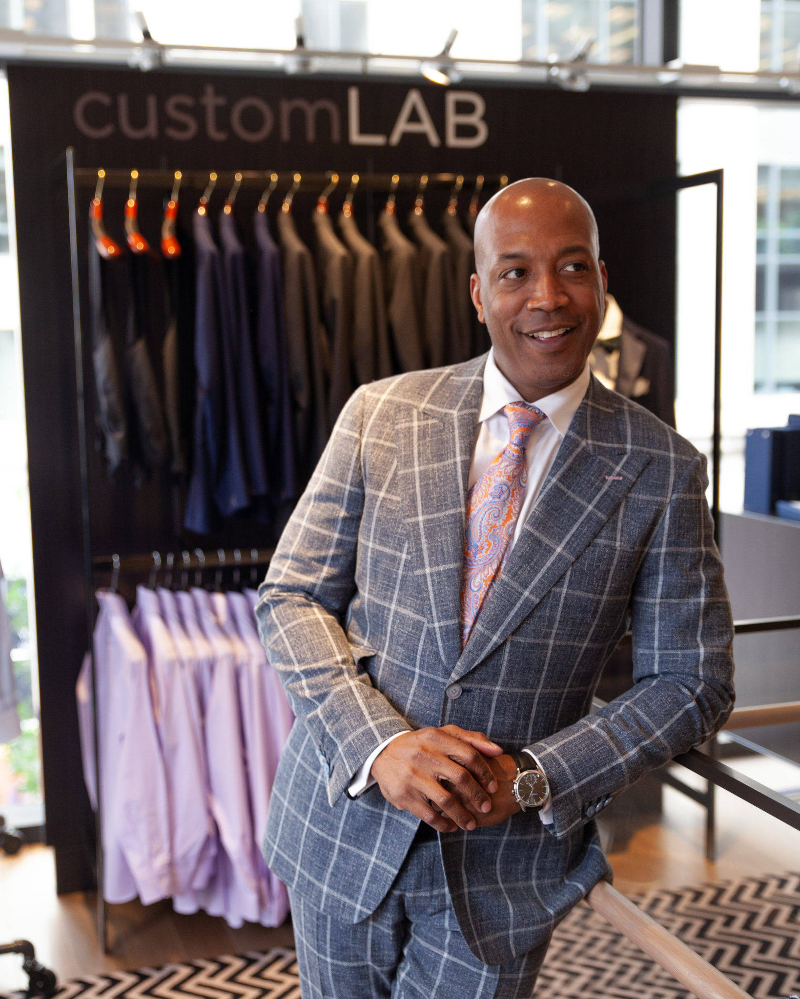 Paul Stuart, gray plaid suit, paisley tie, Full HD Phone Wallpaper