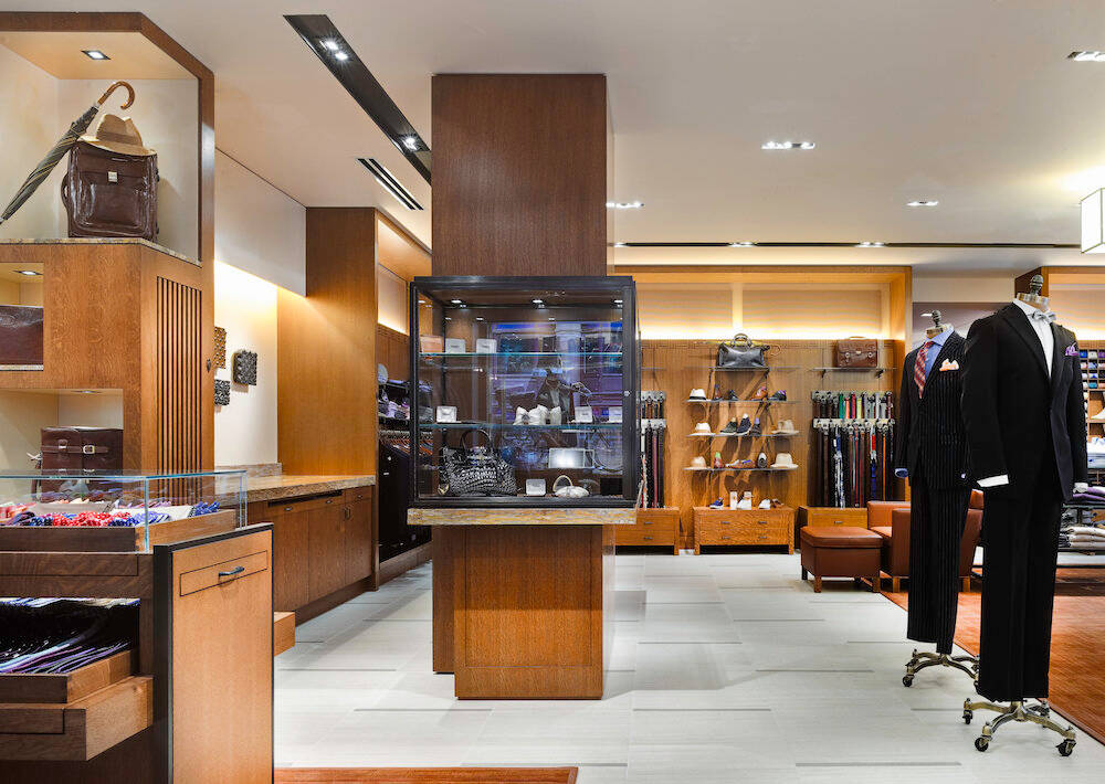 Paul Stuart, men's clothing boutique, warm wood displays, SD Desktop Wallpaper