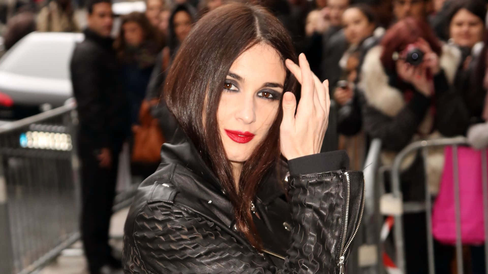 Paz Vega, black leather jacket, dark hair, Full HD Desktop Wallpaper