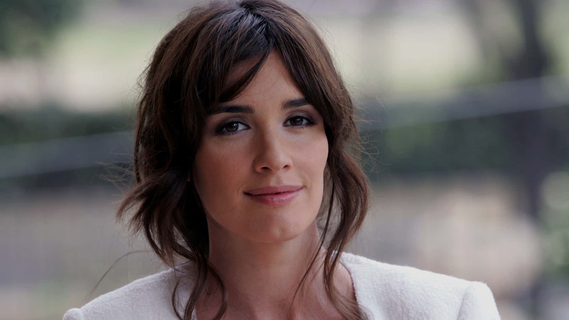 Paz Vega, white coat, brown hair, Full HD Desktop Wallpaper