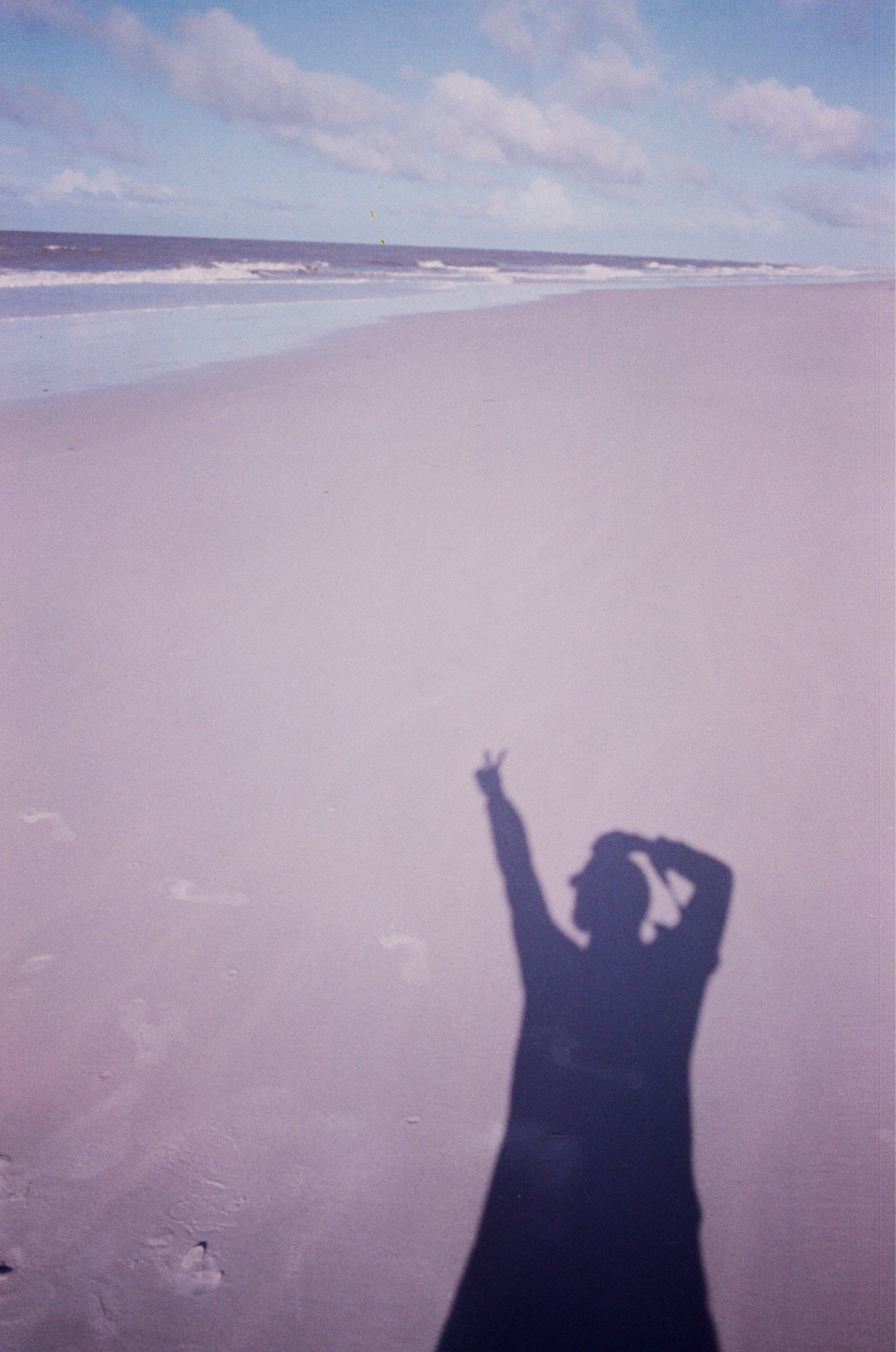 peace sign, pink sand beach, ocean waves, 2K Phone Wallpaper