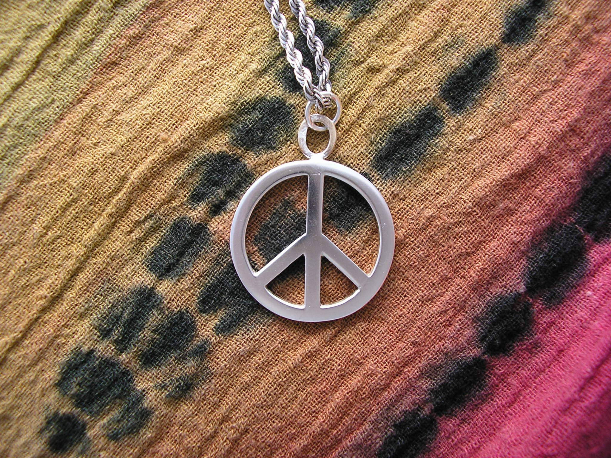 peace symbol, silver, pendant, Full HD Desktop Wallpaper