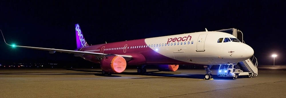 Peach Aviation, night, tarmac, SD Desktop Wallpaper