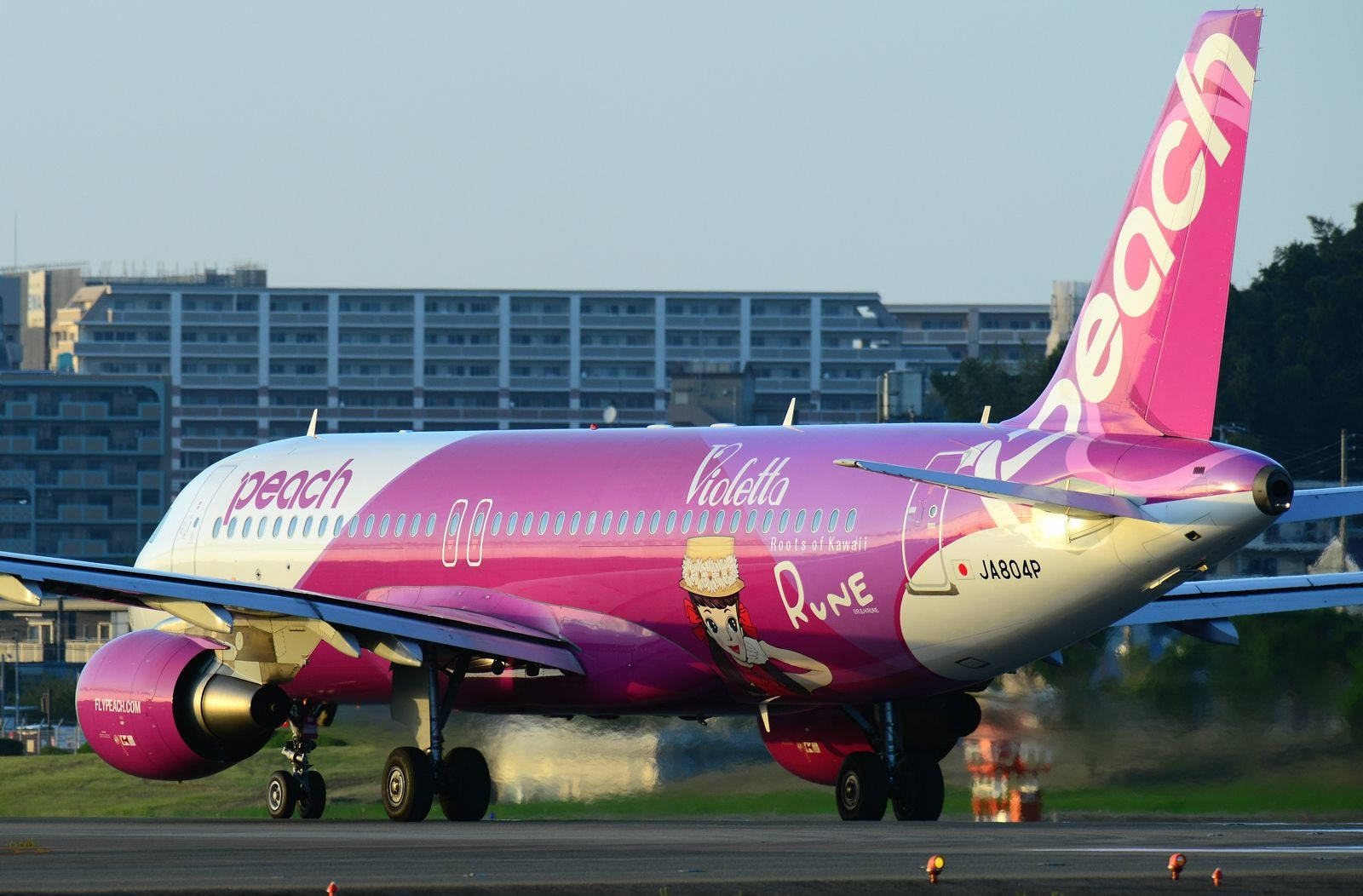Peach Aviation, vibrant pink, cartoon character livery, HD Desktop Wallpaper