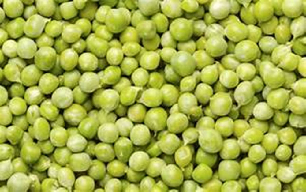 green peas, organic vegetable, top view, SD Desktop Wallpaper