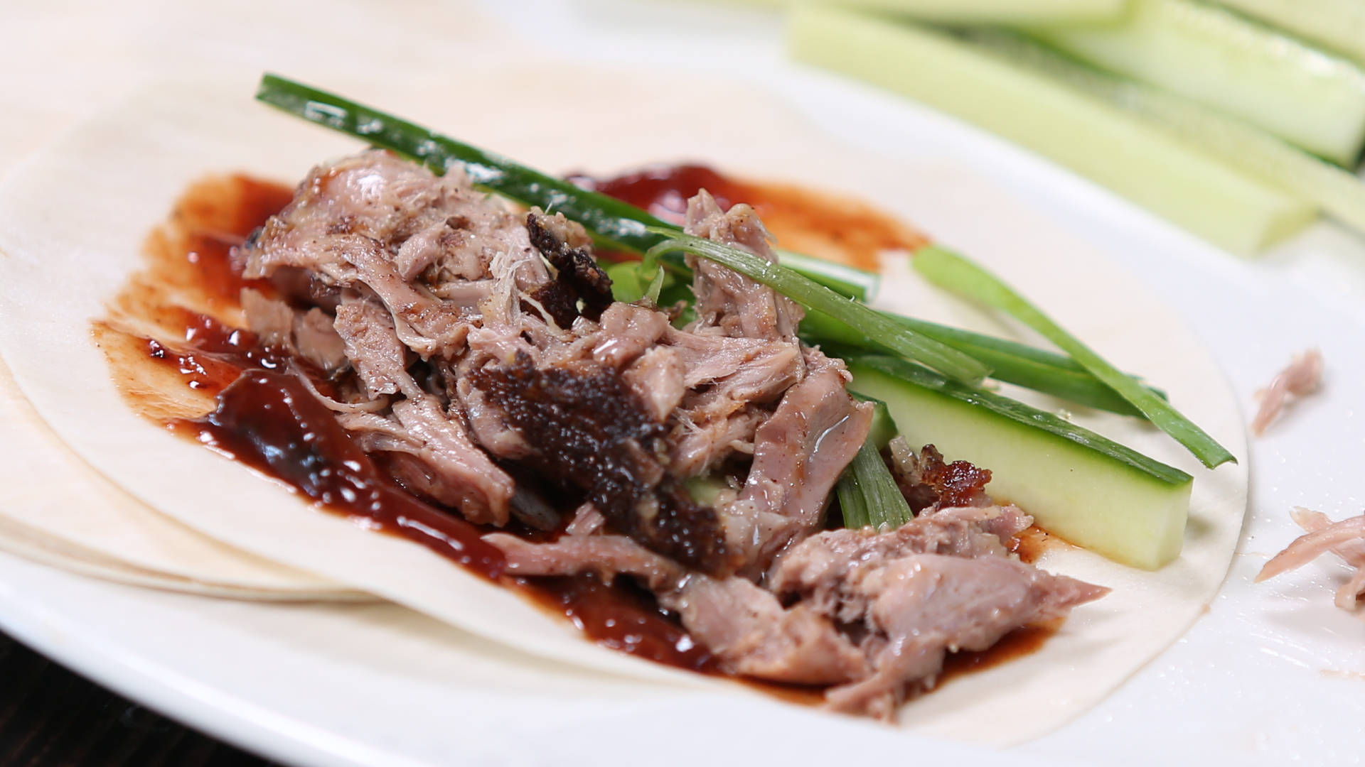 Shredded Roasted Peking Duck, sweet sauce, green onions, Full HD Desktop Wallpaper