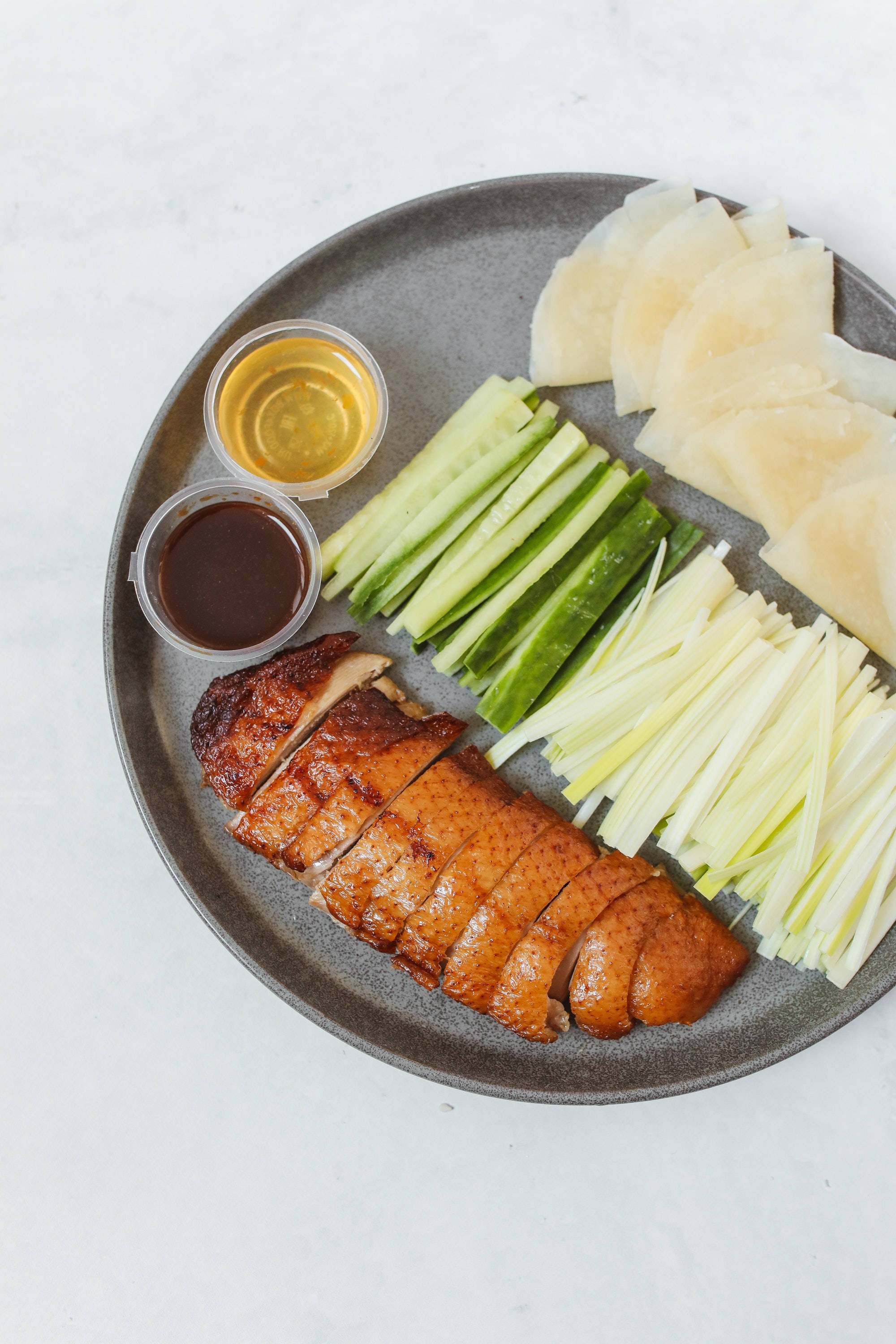 Peking Duck, slated sweet ginger, marble surface, 2K Phone Wallpaper