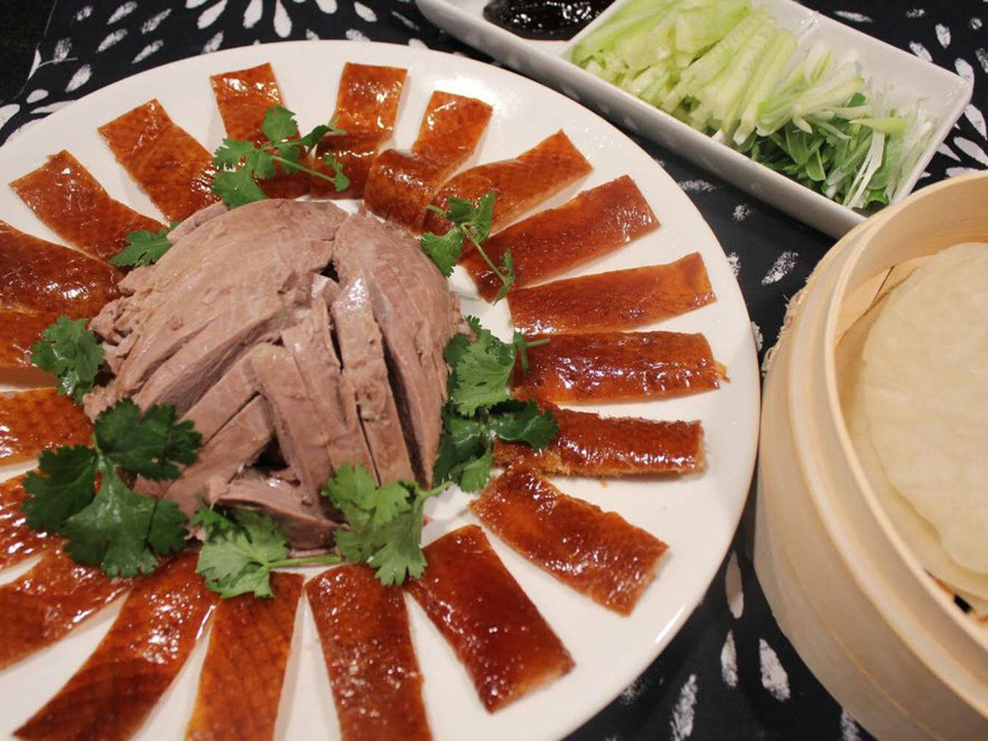 Peking Duck, crispy roasted duck, sliced meat, HD Desktop Wallpaper