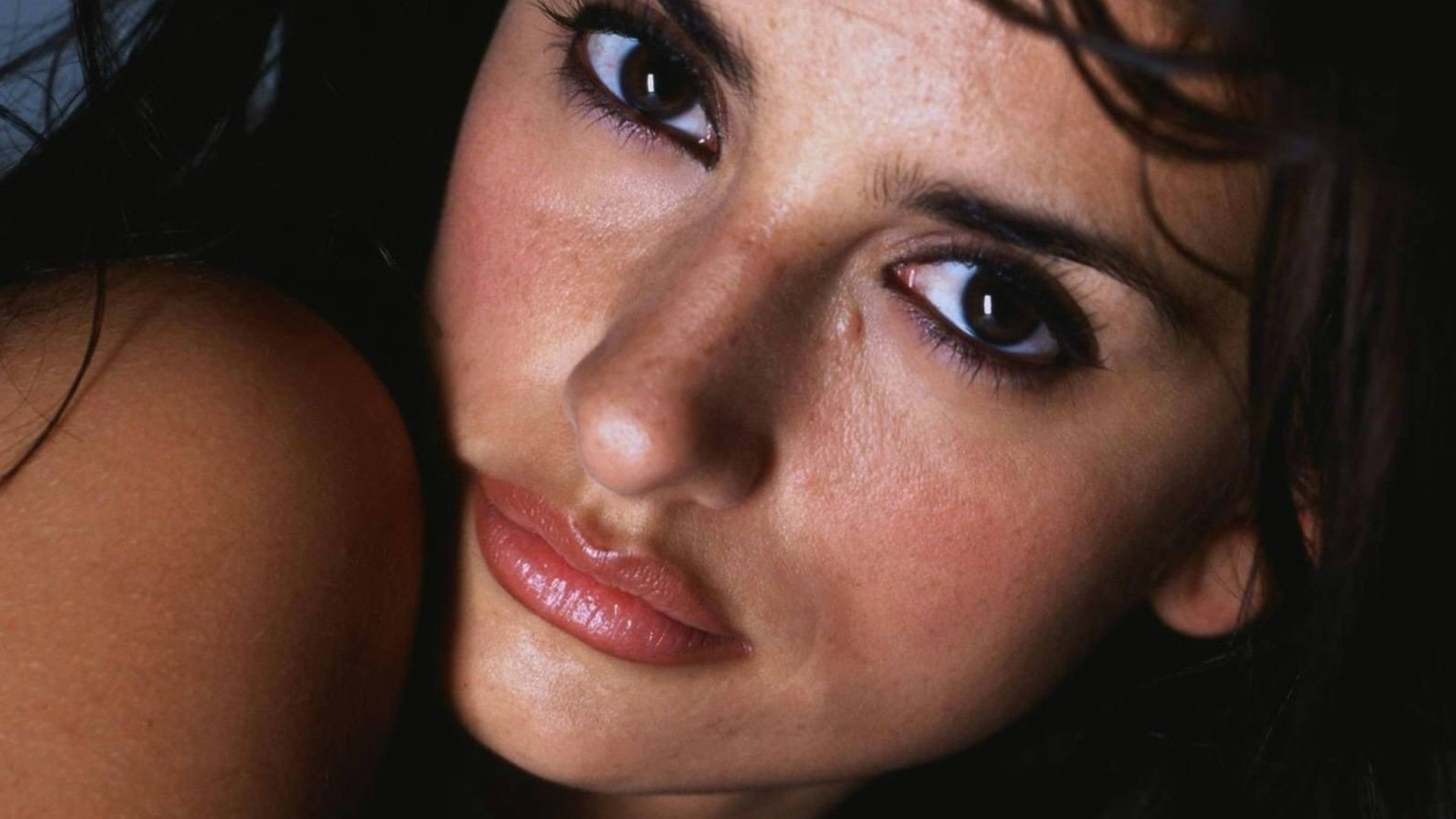 Penelope Cruz, close up portrait, dark hair, 4K Desktop Wallpaper
