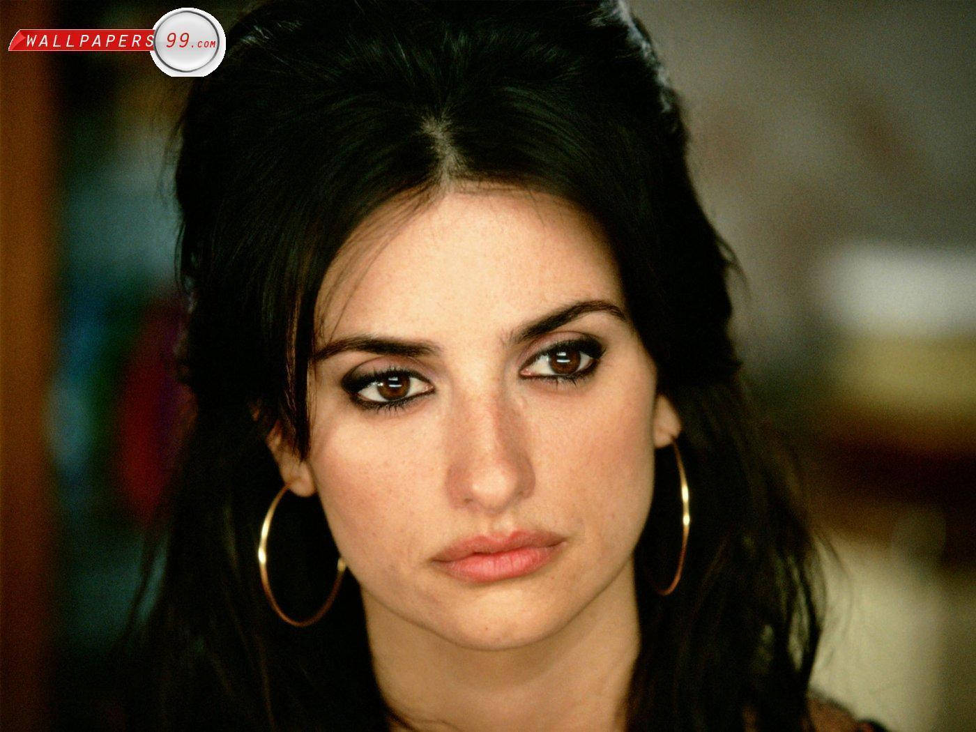 Penelope Cruz, dark hair, gold hoop earrings, HD Desktop Wallpaper