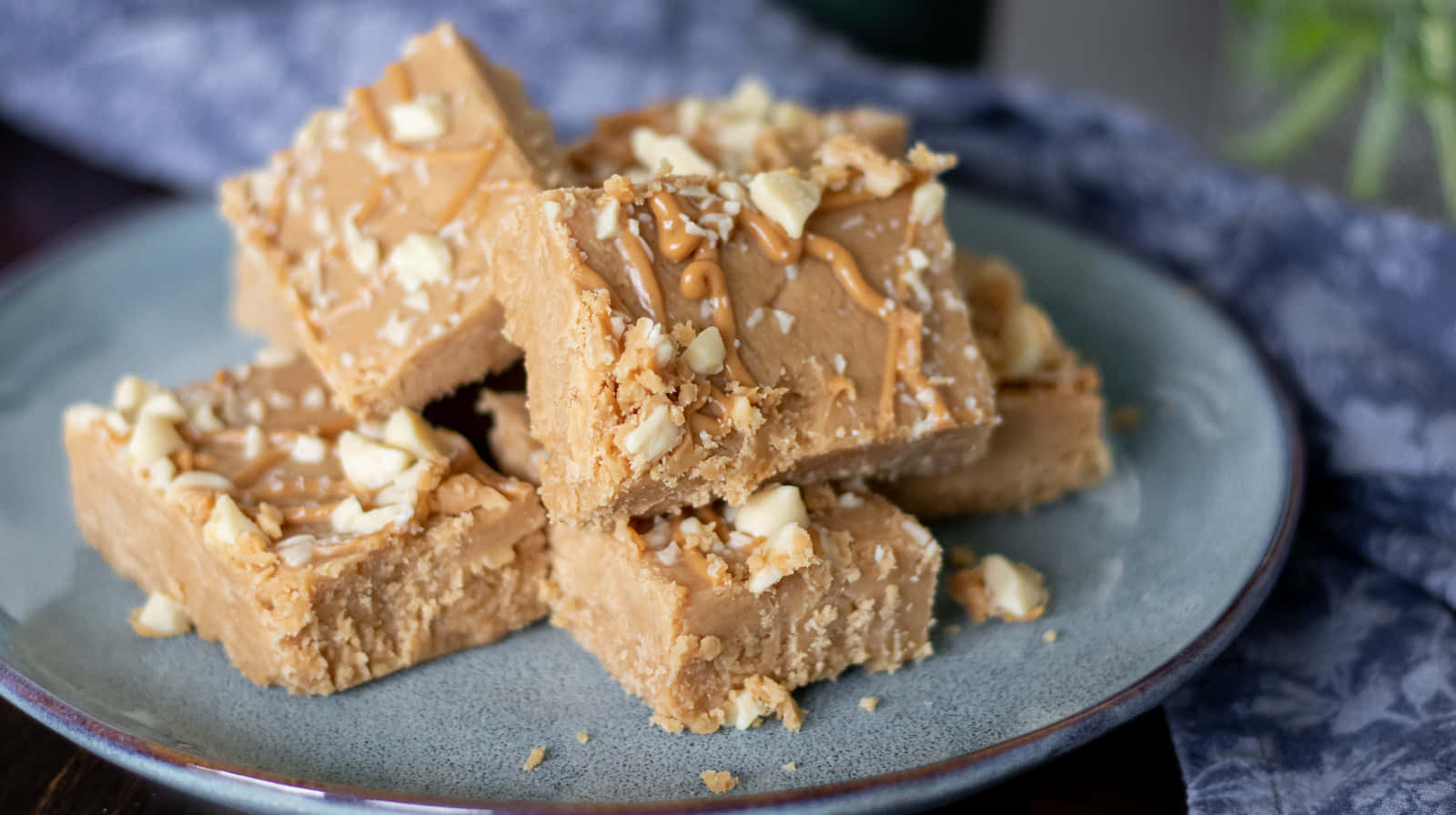Penuche Fudge, creamy peanut butter fudge, caramel drizzle, HD Desktop Wallpaper