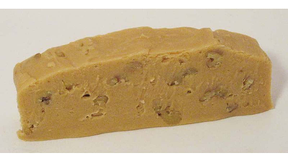Penuche Fudge, golden-brown, chopped nuts, SD Desktop Wallpaper