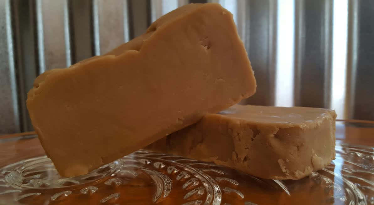 Penuche Fudge, rustic wooden board, ornate glass plate, SD Desktop Wallpaper