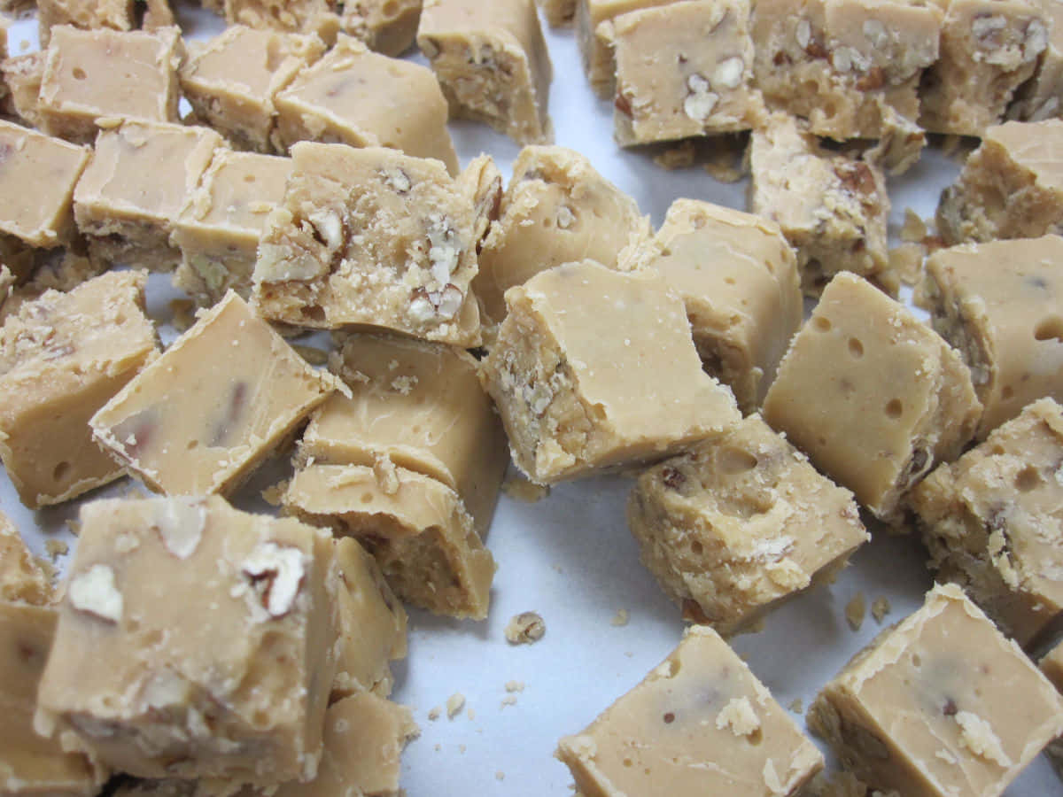 Penuche Fudge, creamy peanut butter fudge, chopped nuts, SD Desktop Wallpaper