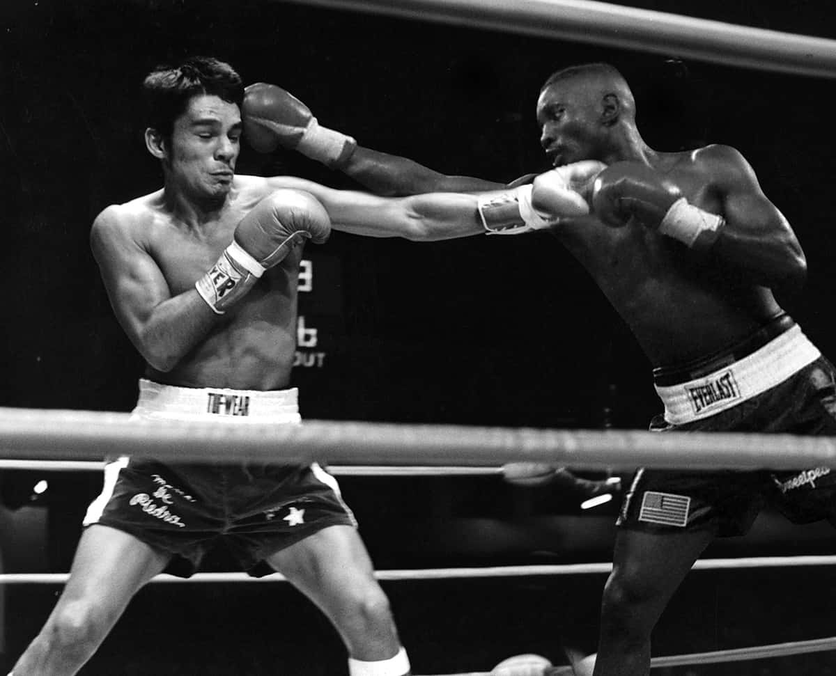 Pernell Whitaker, ring, black and white, SD Desktop Wallpaper