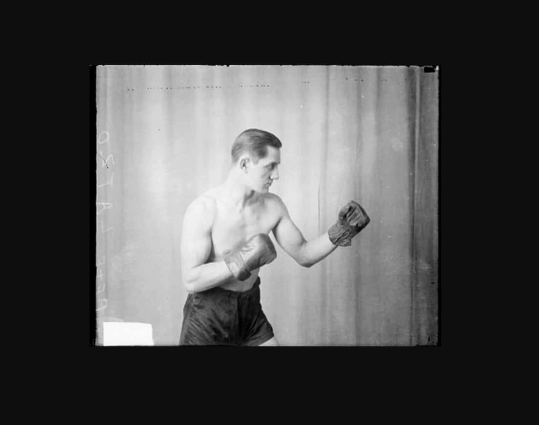 Pete Latzo, vintage gloves, classic black and white photograph, SD Desktop Wallpaper