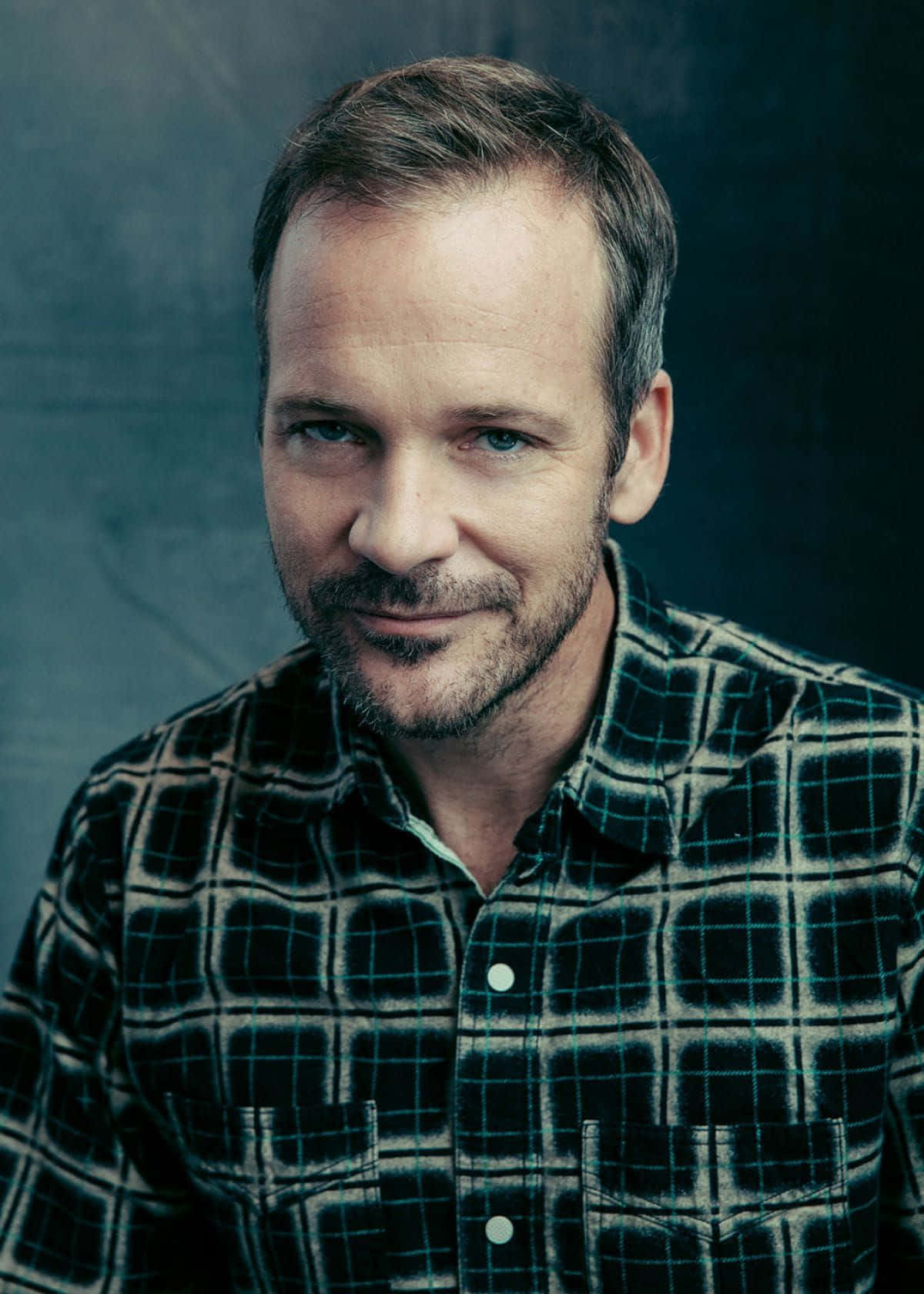 Peter Sarsgaard, beard, blue eyes, HD Phone Wallpaper