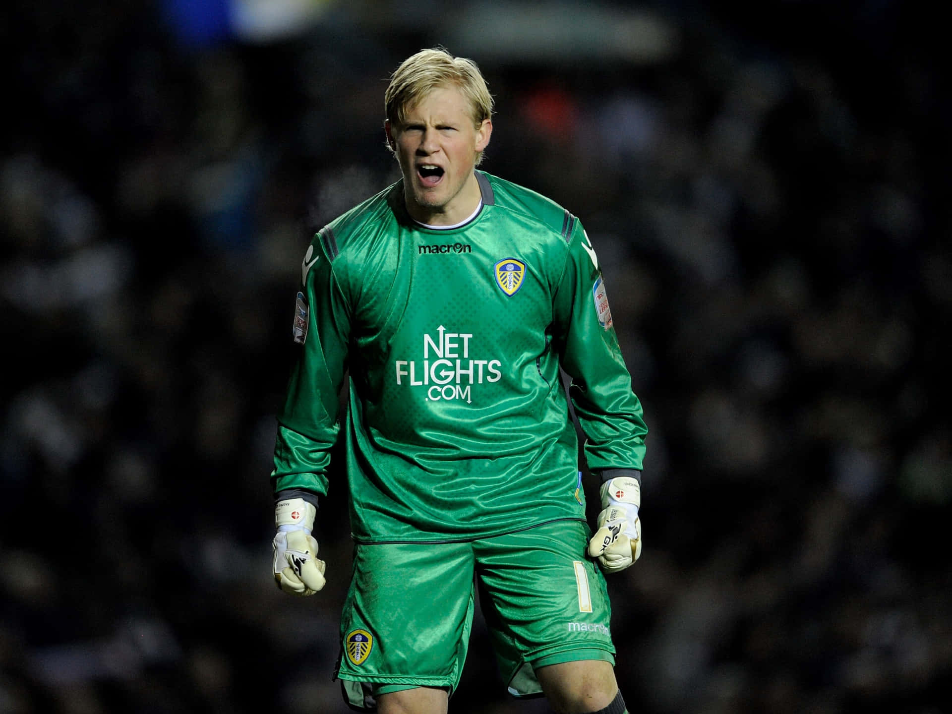 Peter Schmeichel, goalkeeper, green kit, Full HD Desktop Wallpaper