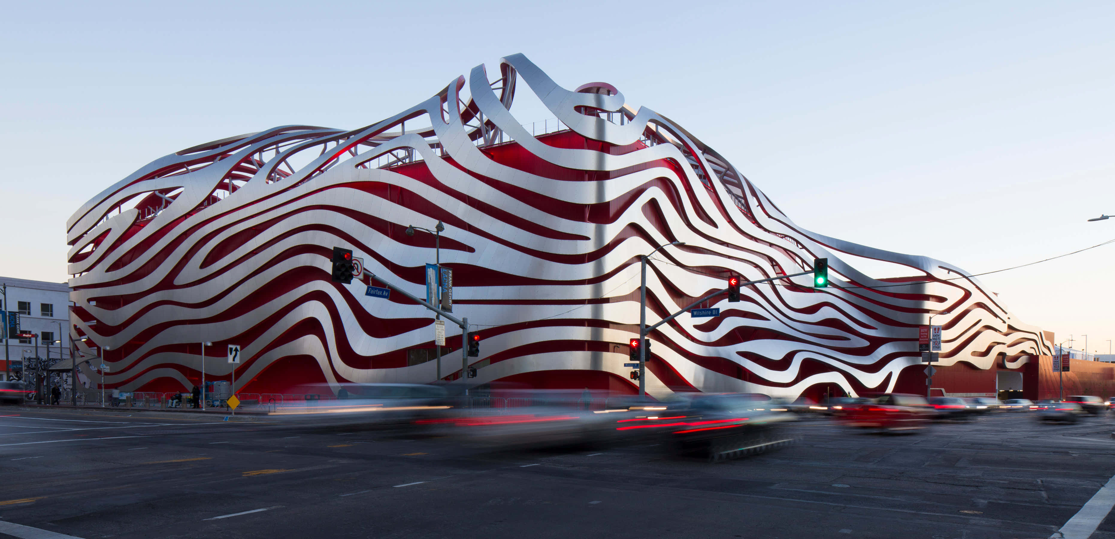 Petersen Automotive Museum, exterior, dusk, 2K Desktop Wallpaper